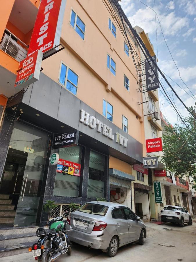 Hotel Ivy Plaza Luxury Nova Deli Exterior foto