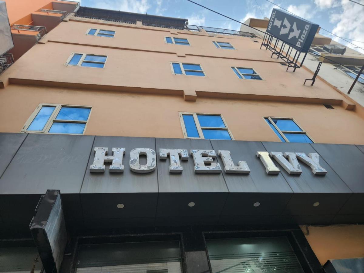 Hotel Ivy Plaza Luxury Nova Deli Exterior foto
